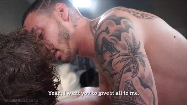 Treasure Island Media: Papi Cream Bombea Las Mejillas Blancas De Mel