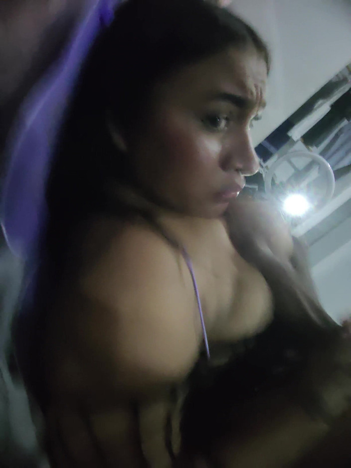 PABLO N3GROBAR: 젖탱이를 핥는 거유 밀프