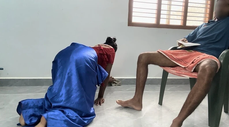 Mary V: Submissive Tamil House Owner Sucks His Dick