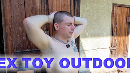 Master Drex: Sex toy outdoors