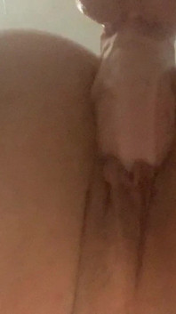 Trying 10 in Dildo Before My Guests Notice I’m Gone