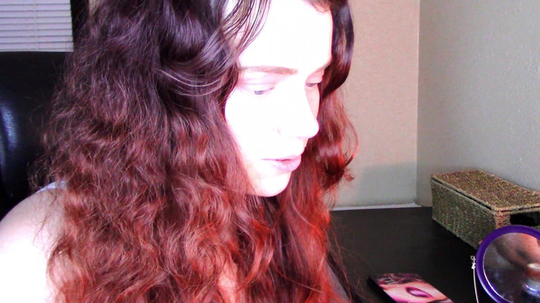 Scarlet Vixen: Hiccup, während ich mein make-up mache