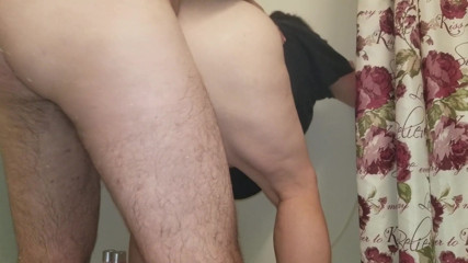 SexyNEBBW: Sexy BBW viene scopata sotto la doccia. Un creampie enorme...