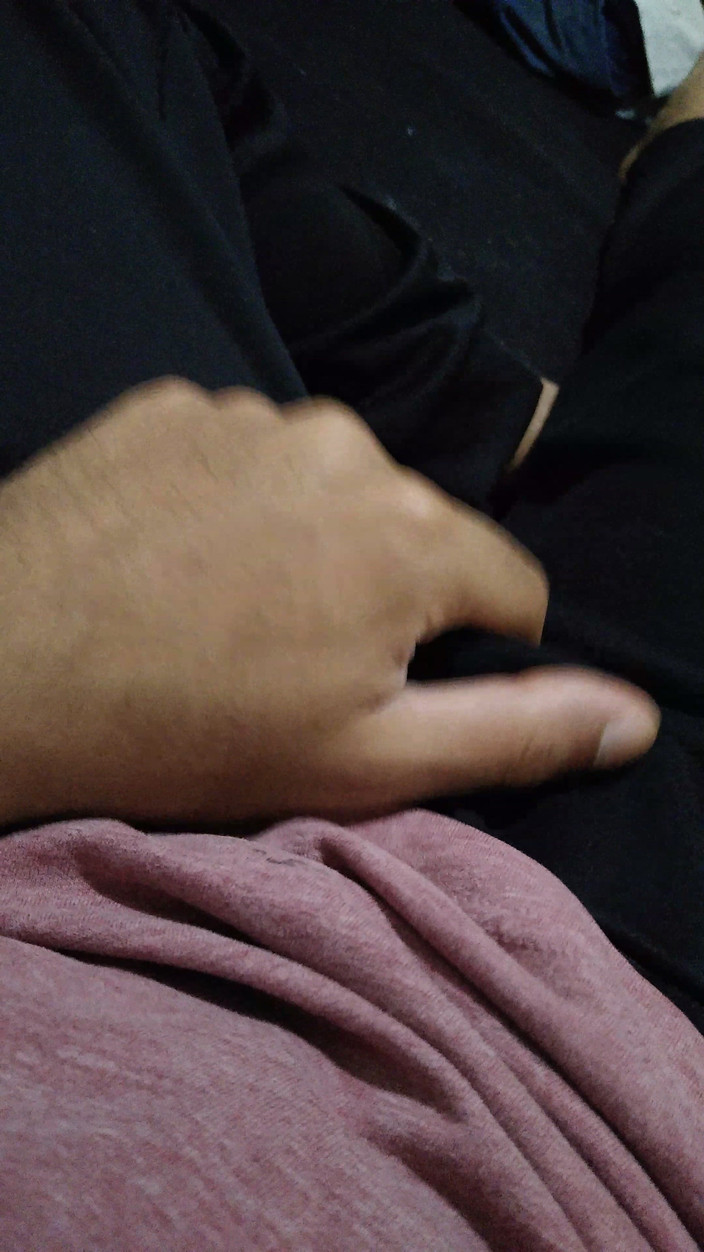 AlexAlejandro13: Provokativní doteky