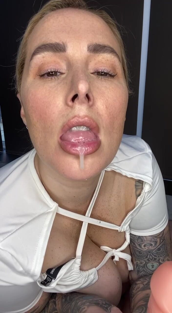 Paige Turnah: Voglio il tuo cazzo duro dentro di me