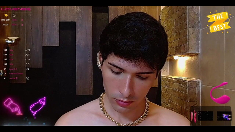 Diego_latinboy: Un gay caldo