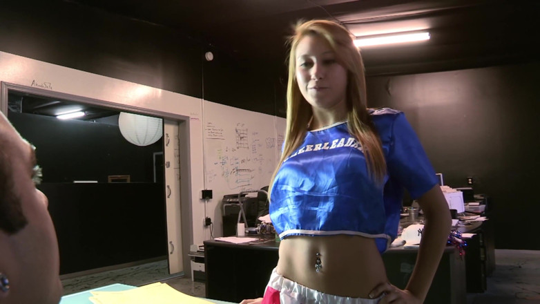 Hefburg: Teen twerks on boss cock