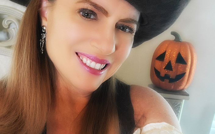 Nikki Nevada: セクシーな海賊ウェンチニッキーハロウィン2022ディルド吸いとクソとJOI