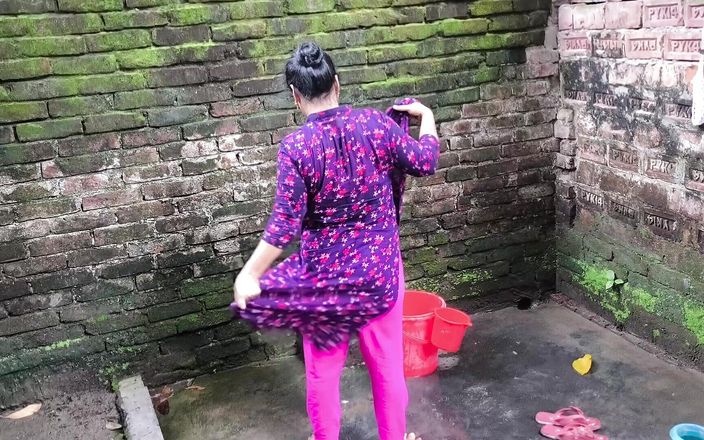 SAFI-SEXY: Indiana madrasta fode jovem garoto