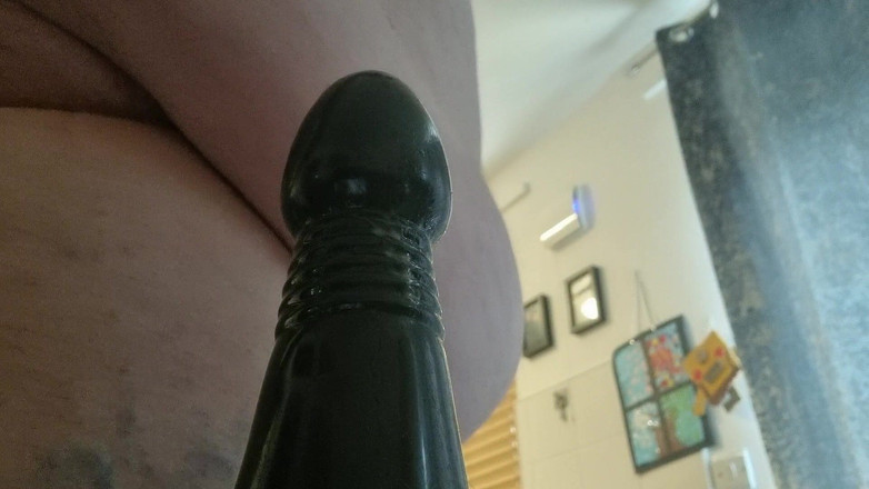 Big man: Sexe avec un gode