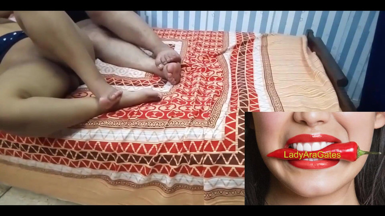 Hotty Jiya Sharmaa: Desi Lovers