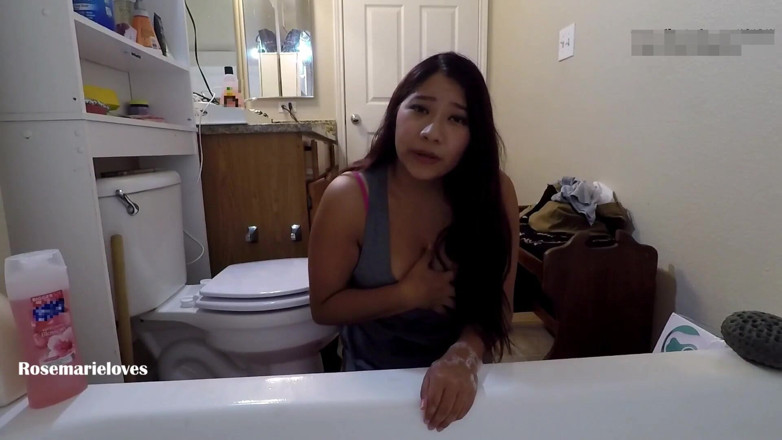 RosemarieLoves: Giving My Good Boy Bath Cum on Stepmom Taboo