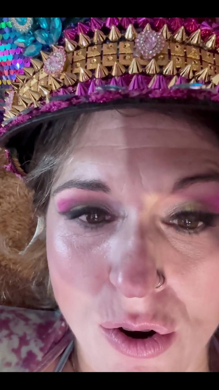 Suzy Wylde: Mua thêm ngô từ Suzy Wylde!