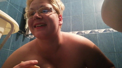 Putarankahotmilf: Nejsexy sprcha a koupelna dildo šukání vůbec
