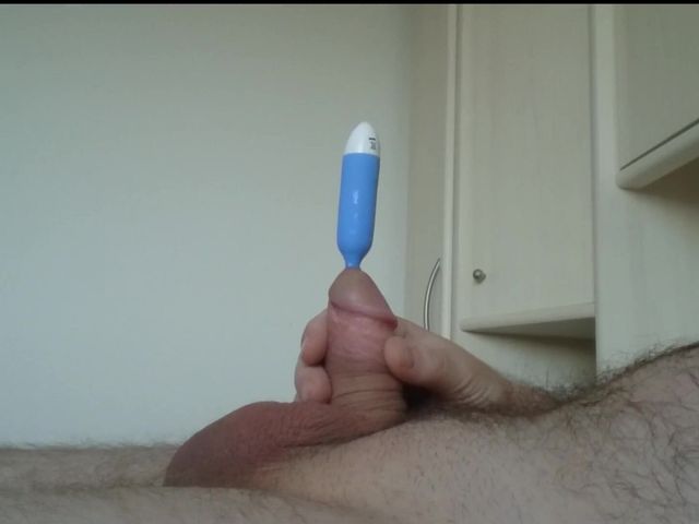 My Urinary Tube Vibrator (Carmen_Nylonjunge)