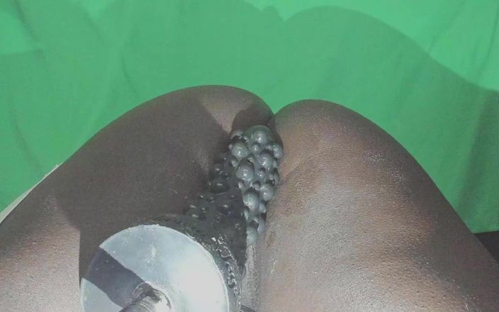 FataleFemboy: En la espalda, a donde estoy