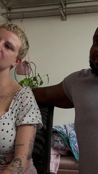 Assistindo nosso pornô parte 2 - Lola Milk x Axel Reigns