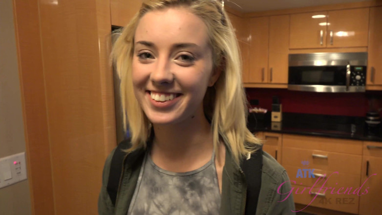 ATK Fans (Girlfriends): Virtual vacation in Las Vegas with sweet Haley Reed 1/3
