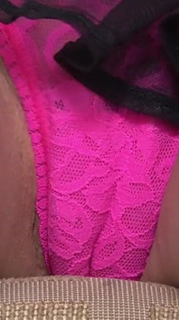 Jelena Jensen amcığını azdırıyor