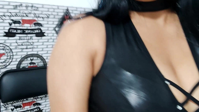 NEGRITA SEXY: Îmi arăt lenjeria gotică. Sunt sexy și fantezii despre a fi...