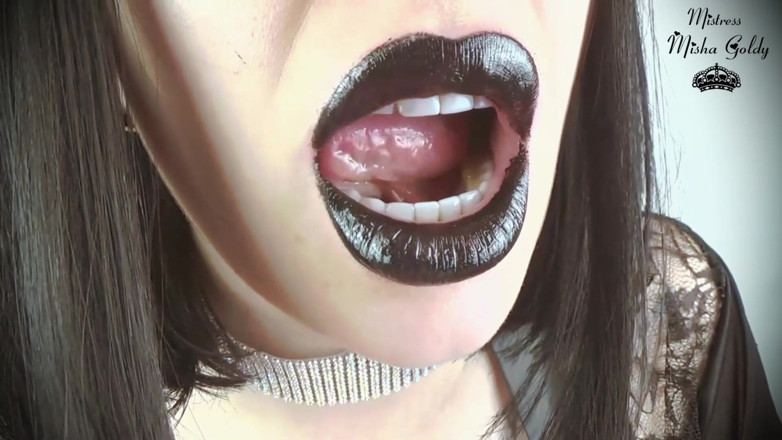 Goddess Misha Goldy: Lábios pretos provocam joi