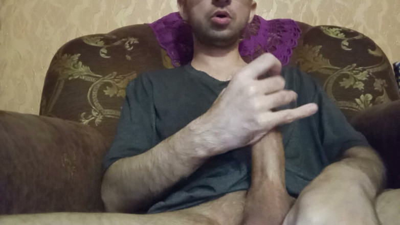 Alex Metallov: Saya membelai zakar keras besar saya. Telur penuh air mani