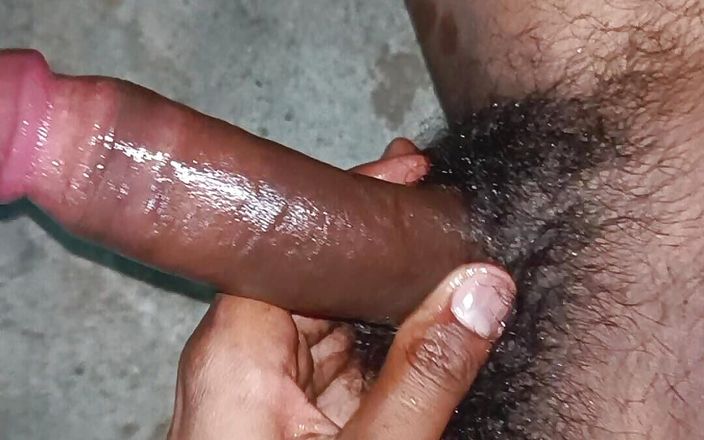 Good fr 2: Styvsyster lämnade att se ensam