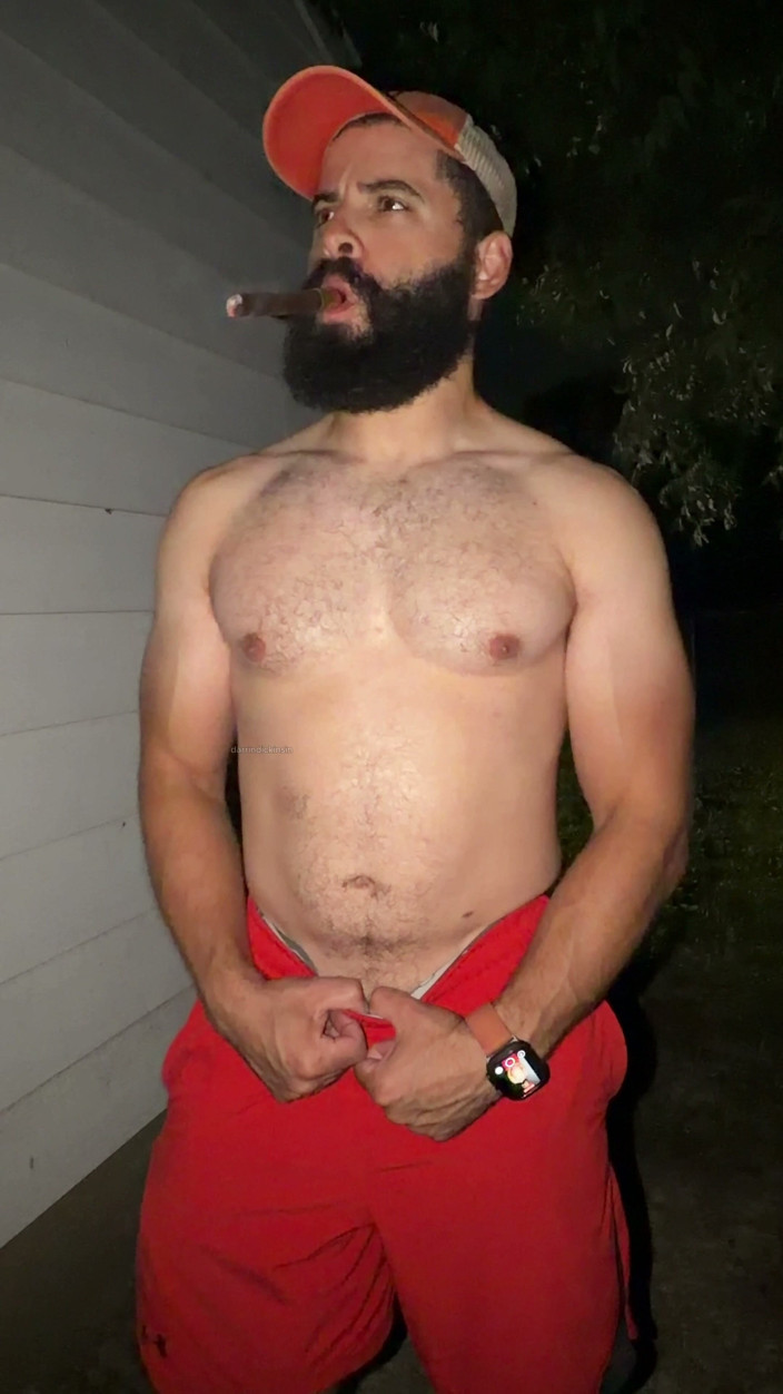 mascbeef95: Muscle Cub Cigar and Cum Outdoors