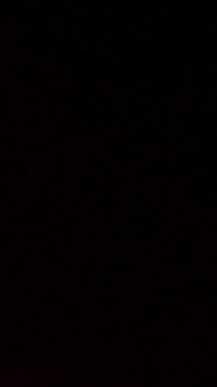 Güzel dövmeli kızıl saçlı kadının ağzına sıcak bir döl boşalıyor