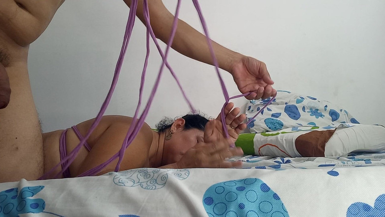 Valkyrie and Luigy Couple: Si cantik valkyrie lagi asik muasin memeknya sampai matanya merem...