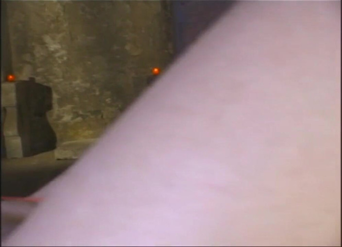 Absolute BDSM films - The original: Ponižující připoutaná vosková kundička