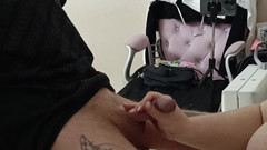 Zona901: 오일 자지 손으로 일하는 새엄마