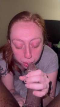 El gran culo de Mariecream se desliza Bbc_ profundo, _mariecream gime con una gran polla