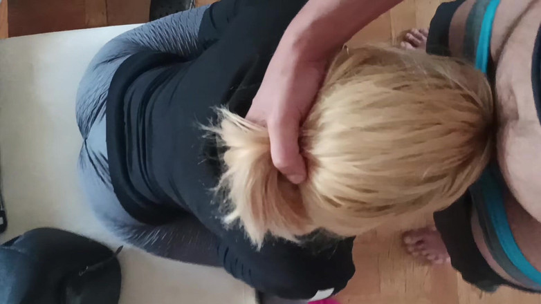 vuana: Lolly pijpbeurt en keelneukpartij