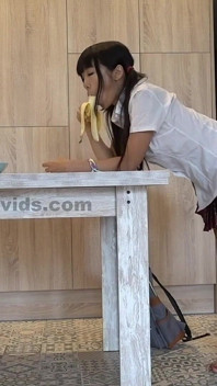 모르는 놈과 섹스하는 바람둥이 아시아 여친