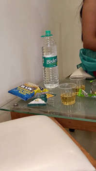 ホットBhabhiがホテルに来て、ファックされた乗り物Devarデカチン
