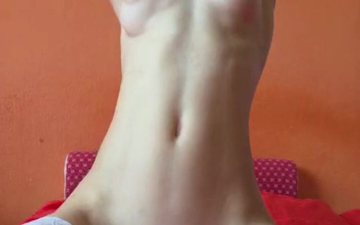 MollyVIP: Strip-tease