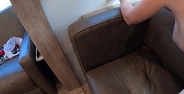 Jane Cane: Dobrá macecha se nikdy nelíbá a neříká