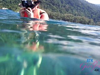 ATK Girlfriends: Liburan virtual di pulau tioman sama elena koshka bagian 4