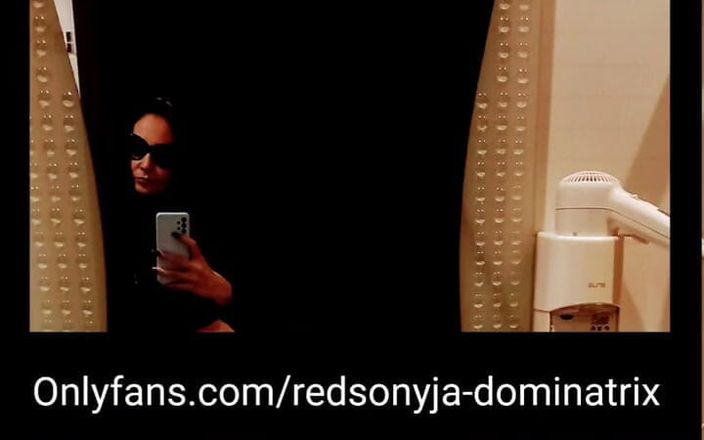 Dominatrix Redsonyja: Ikuti Jalan Merah Yang Akan Kamu Temukan Harta Karunnya