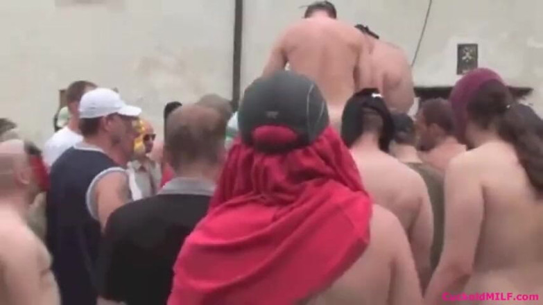 Cuckold MILF: Corno milf - milf corno somos tudo sobre jogo de corno.