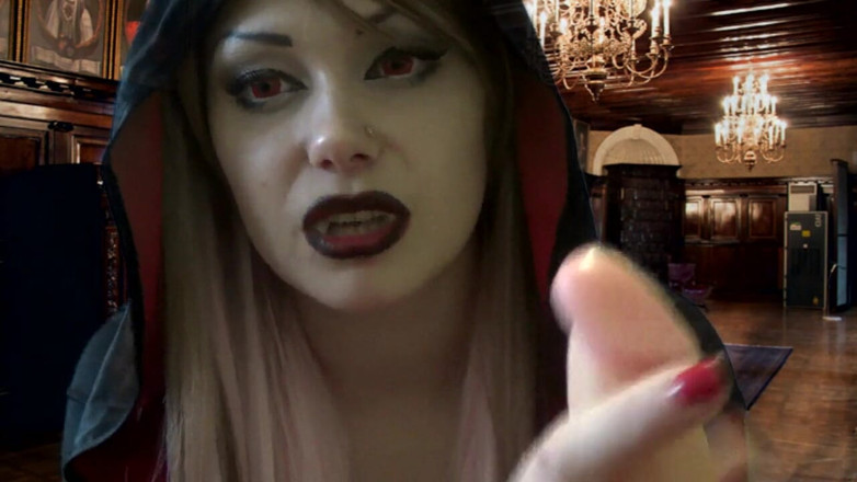 Goddess Misha Goldy: Небезпечний вампір карає і доїть твій член