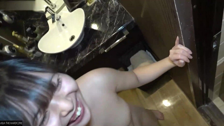 What type of JAV do you like: Bini muda sedang mencari keseronokan