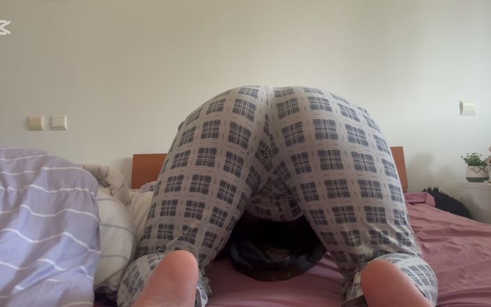 NipsAndStrips: Rotten Farts in Tight Pijama Pants