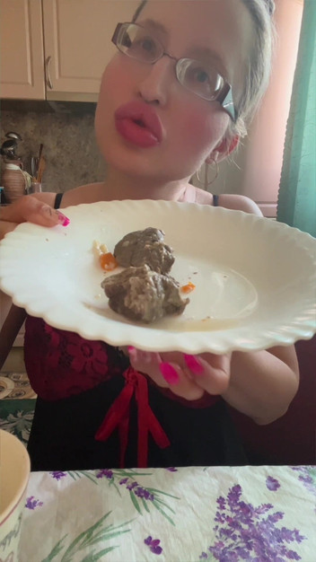 FinDom Goaldigger: Asmr isst fleisch teil 1