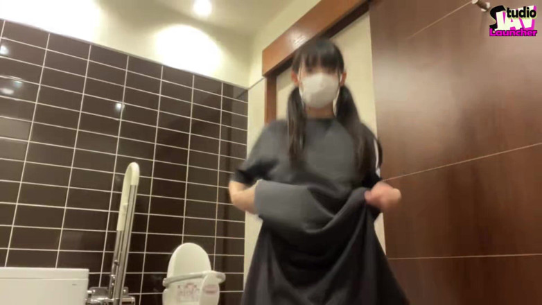 Studio JAV Launcher: Public Self-play - a True Ona-girl Records Her Quiet Peak on...