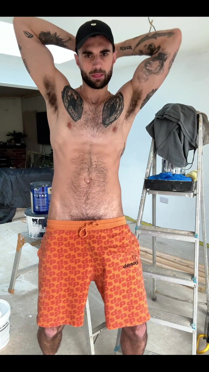 Eli Thorne: Filthy Little Horny Hunk Wanking at Work