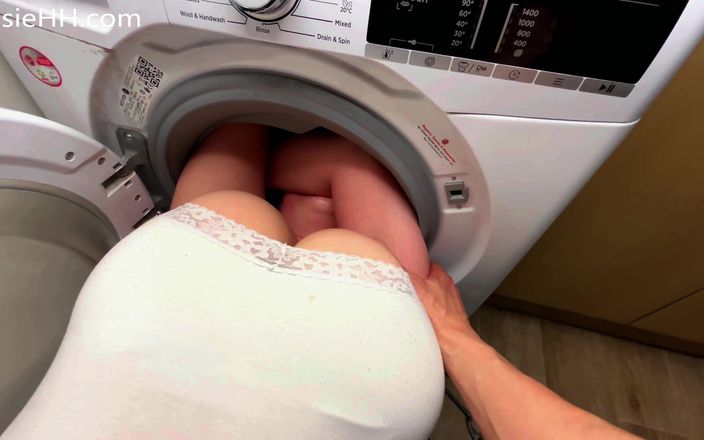 JessieHH: Rimanere bloccato chiedendo al fratellastro di aiutarvi non è stata una...