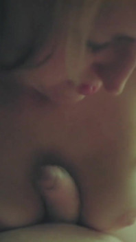 MILF madrastra follando las tetas descuidado y profundo garganta 8