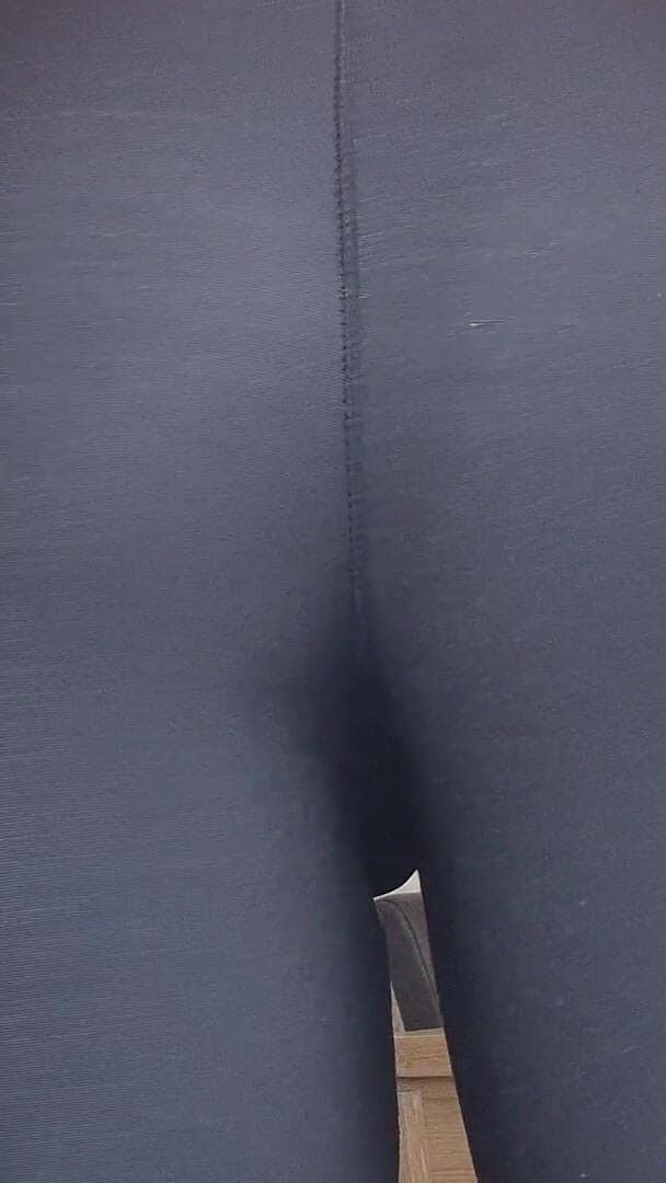 Nice Ass in Legging (Xunami)